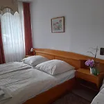 Haus Barnabas Im Engel, Engel Guest house 3*