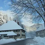 Haus Barnabas Im Engel, Engel 3* Utzenfeld