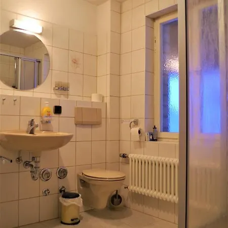 Haus Barnabas Im Engel, Engel Pensión 3*