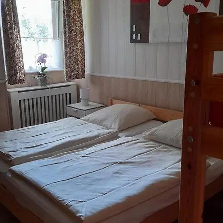 Haus Barnabas Im Engel, Engel Pensión 3*