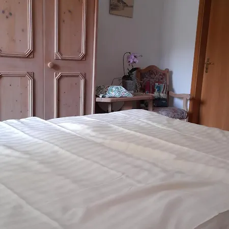 Haus Barnabas Im Engel, Engel Pensión 3*