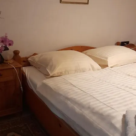게스트하우스 Haus Barnabas Im Engel, Engel 3*