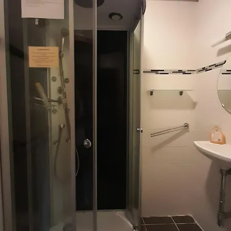 Haus Barnabas Im Engel, Engel Pensión Utzenfeld