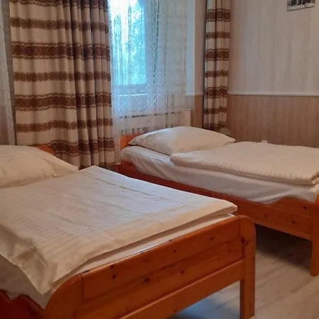 Haus Barnabas Im Engel, Engel Pensión